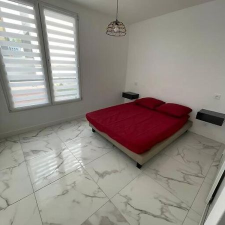 Appartement 2 Pieces, Salon Et Chambre, 44M2 Refait A Neuf 클리시 외부 사진