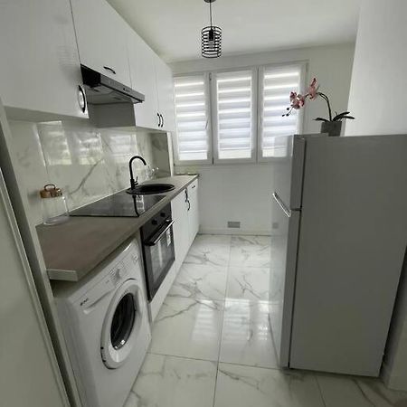 Appartement 2 Pieces, Salon Et Chambre, 44M2 Refait A Neuf 클리시 외부 사진