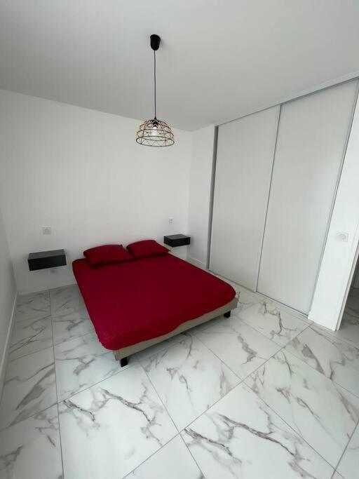 Appartement 2 Pieces, Salon Et Chambre, 44M2 Refait A Neuf 클리시 외부 사진
